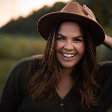 Kimberly Giese's Instagram, Twitter & Facebook