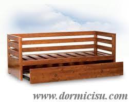 Interamente sfoderabili, con chaise longue e con contenitore, in versione pouf letto o poltrona letto, fondono innovazione e design in un unico prodotto realizzato su misura. Divano Letto Tutto Legno Con Estraibile Dormicisu Com