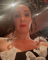 The other week the incredibly talented artist/photographer @isseygoold came  to my home in Manhattan for a just-for-fun photoshoot with a large format  film camera. I'm now obsessed with her and you should