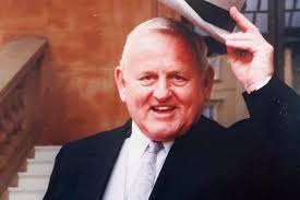 Robert Burchill, 85: Operations director at Royal Mint