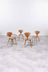 We did not find results for: Cherner Norman 3 Works Suite De Trois Chaises Et Un Fauteuil Mutualart