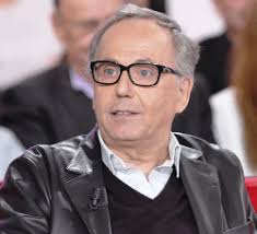 Serge tanneur (fabrice luchini) is at the pinnacle of his acting career when he decides to turn his back on show business and become a hermit living off of france's atlantic coast. Hollywood Movie Actor Fabrice Luchini Biography News Photos Videos Nettv4u