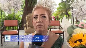 Con orgullo y fortaleza Obdulia Campos porta la corona de “Embajadora del  adulto mayor Tamazula 2025”