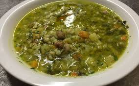 Per 6 persone 5 etti di orzo perlato 3 carote 2 patate grosse preparazione: Come Preparare La Famosa Zuppa D Orzo Trentina Del Don Pedro Pizzeria Don Pedro