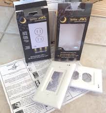 Buy great products from our wall plugs category online at wickes.co.uk. Briteowl Light Up Wall Outlet Cover Review The Gadgeteer