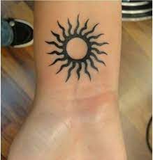 Memiliki tato ini membuat saya merasa gagah. Arti Tato Salib Wild Country Fine Arts