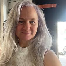 Who is a recommended gut health specialist?