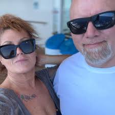 Bar countertop edge ideas for plain surface