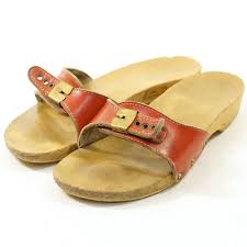 70s Dr Scholl S Wooden Clog Sandals In Red Women S Etsy Jeugdherinneringen Herinneringen Kindertijd