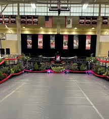 White And Blue Minimal Modern Business Email Newsletter