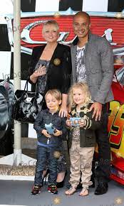 She was born to father pauline, a karate instructor, and mother trevor emma was engaged to jade jones after dating for several months and gave birth to two children. Photos And Pictures London Uk Emma Bunton Spice Girls With Partner Jade Jones And Son L Beau Lee Jones And Friend At The Uk Premiere Of Cars 2 At Whitehall Gardens