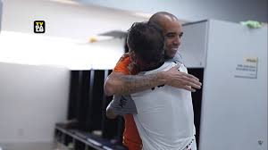 Tardelli invece corre con il viso a metà tra la gioia e la rabbia. Vvwdyjohh66ipm