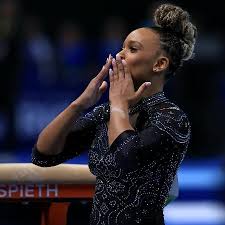 Rebeca vai à final do Pan de ginástica em volta às competições: 'Orgulhosa'