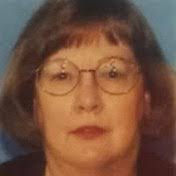 Carolyn Wedel's Instagram, Twitter & Facebook