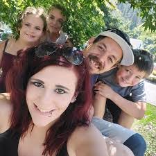 Helen Tippie's Instagram, Twitter & Facebook