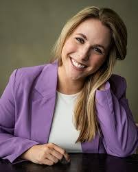 Cheryl Mcfarland's Instagram, Twitter & Facebook