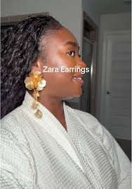 Zara Flower Earrings
