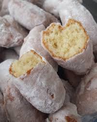 evdeki malzemelerinizle yapabileceginiz firin yerine yagda kizartilan pratik bir kurabiye 1 cay bardagi sut 1 cay b turkish desserts most delicious recipe food