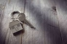 Avec la prestation intitulée « identité d'un propriétaire » et pour 59 € nous vous indiquons l'identité et les coordonnées du propriétaire de l'immeuble dont vous nous précisez l'adresse postale. Logement A Titre Gratuit Ce Qu Il Faut Savoir Credigo