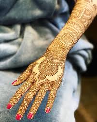 The finger top is arranged and filled according to mehndi that looks. Top 51 Full Hand Mehndi Designs Shaadisaga