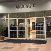 Jabatan ketua pengarah tanah & galian persekutuan cawangan pulau pinang aras 5, zon a & zon b wisma persekutuan seberang perai utara jalan tun hamdan sheikh tahir 13200 kepala batas (y.bhg. Wisma Persekutuan Kepala Batas Government Building