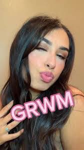 Neyda Garza's Instagram, Twitter & Facebook