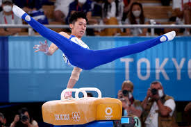 Jul 28, 2021 · 台灣體操男團睽違56年，再次取得奧運資格，「鞍馬王子」李智凱與「亞洲貓王」唐嘉鴻今（28日）、「亞洲貓王」唐嘉鴻，兩人挑戰男子個人全能項目決賽，其中李智凱在最擅長的鞍馬項目發生失誤掉馬，僅得到12.666分，導致最後總得分80.699分，以21名作收。 Rknrfpdnfzwszm