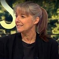 Sandi Wallace's Instagram, Twitter & Facebook