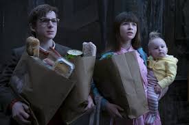 Nothing has been the same for the addams children since the remains of the baudelaire mansion was mistaken for their own home. Who Plays The Parents In A Series Of Unfortunate Events Popsugar Entertainment