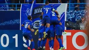 وقفة 360 5 أسباب نقلت نادي الهلال إلى نهائي دوري أبطال آسيا سعودي 360 تأهل نادي الهلال السعودي إلى نهائي بطولة دوري Basketball Court Sports Jersey Captain