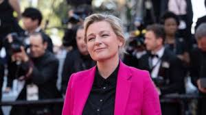 Aaron est le premier fils de jenifer. Arthur Devoile Un Rare Cliche De Son Fils Samuel Pour Ses 23 Ans Femme Actuelle Le Mag