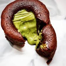 Repost Gallymini Patisse M A T C H A P O W E R Un Fondant Chocolat Coeur Coulant Irresistible Au Matcha Pour Le Gouter Ca Vous Recipes Food Food Photo