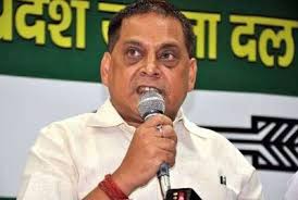 Bihar Election Result 2020: पटना स्नातक क्षेत्र से राजद के आजाद गांधी को  हराकर जदयू प्रत्याशी नीरज कुमार ने लगाई जीत की हैट्रिक