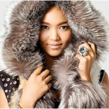 Crystal Kay「Hands up」の楽曲（シングル）・歌詞ページ｜21557764｜レコチョク