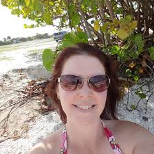 Hello! Was wondering if anyone had any recommendations for where to stay  for a run. Im doing the disney princess run and I wanted to see if there  are any options outside