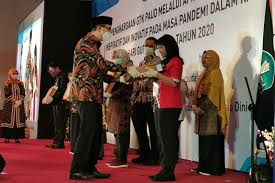 Check spelling or type a new query. Direktorat Gtk Paud Berikan Penghargaan Pada Guru Inspiratif Antara News