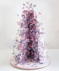 See more of purple butterfly designs on facebook. 52 Awesome Wedding Cakes With Butterflies Weddingomania