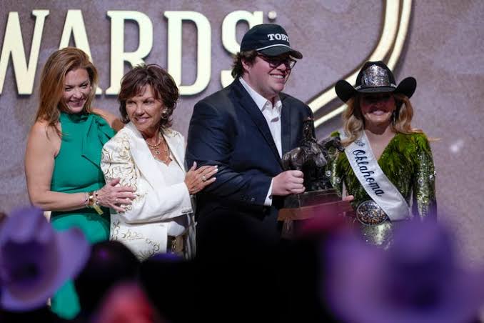 See Toby Keith, Kenny Rogers honored at Western Heritage Awards 2026