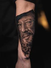 🐒Hector Barbosa , @worldfamousink @kwadron, #piratesofthecaribbean  #hectorbarbossa , #tattoo #tattoos #tattooideas #tattooed  #blackandgreytattoo