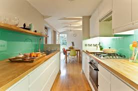 The glass used for these kitchen backsplashes is tempered, so it stands up well to heat and minor impact. Intensify The Look Of Your Kitchen With 20 Glass Back Painted Backsplash Home Design Lover