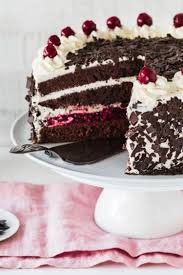 Schwarzwalder Kirschtorte Das Klassische Rezept Die Besten Backrezepte Mit Gelinggarantie Rezept Backrezepte Kuchen Kuchen Und Torten Rezepte Backrezepte