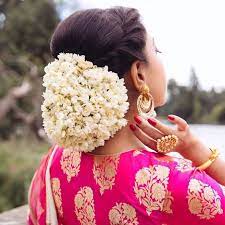 Priya Makeup Artistry Priyamakeupartistry On Instagram Shoot With The Lovely Bridal Hairstyle Indian Wedding Hair Style On Saree Indian Bridal Hairstyles