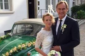 Jung, wolfgang pauli und die suche nach der kosmischen zahl. Burkhard Jung Sagt Ja Leipzigs Oberburgermeister Ist Wieder Verheiratet