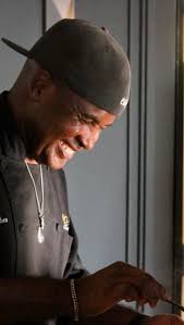 ROAST & TOAST with a culinary legend! 👨‍🍳 Chef David Burke  @chefdavidburke shares his secrets for making a flavorful, tender roast  chicken—the perfect centerpiece for your holiday table. Featured in our  pages