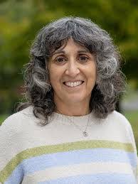 Deborah Pillow's Instagram, Twitter & Facebook