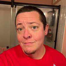 What are some carnivore diet success stories and progress pictures?