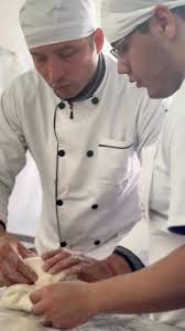 Recién horneado, todos los días. ¿DÓNDE? en Ofelia pan y café Coatepec  ✨👩🏽‍🍳, Constitución 36 📍centro. ¿Sabías que dentro de nuestro espacio  te recibe nuestra bella panadería? Aquí puedes ver el ...