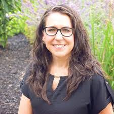 Nicole Hanson's Instagram, Twitter & Facebook