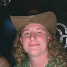 Rachel Perry (@rp_lynn47)