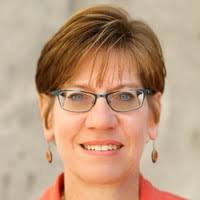 Heidi Hollenbach's Instagram, Twitter & Facebook